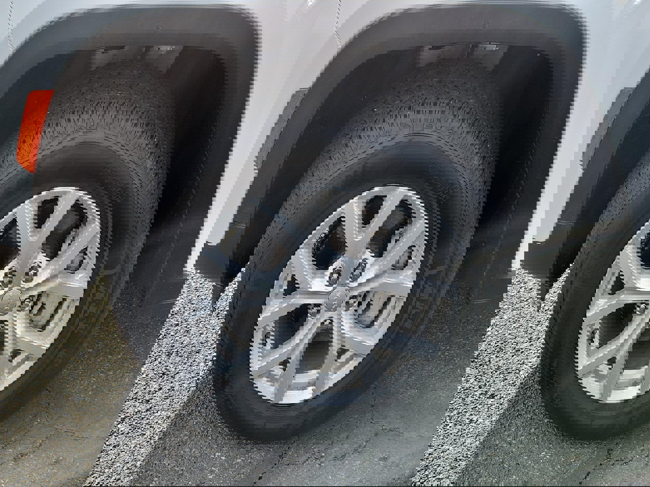 Used 2023 Jeep Grand Cherokee Limited image 7