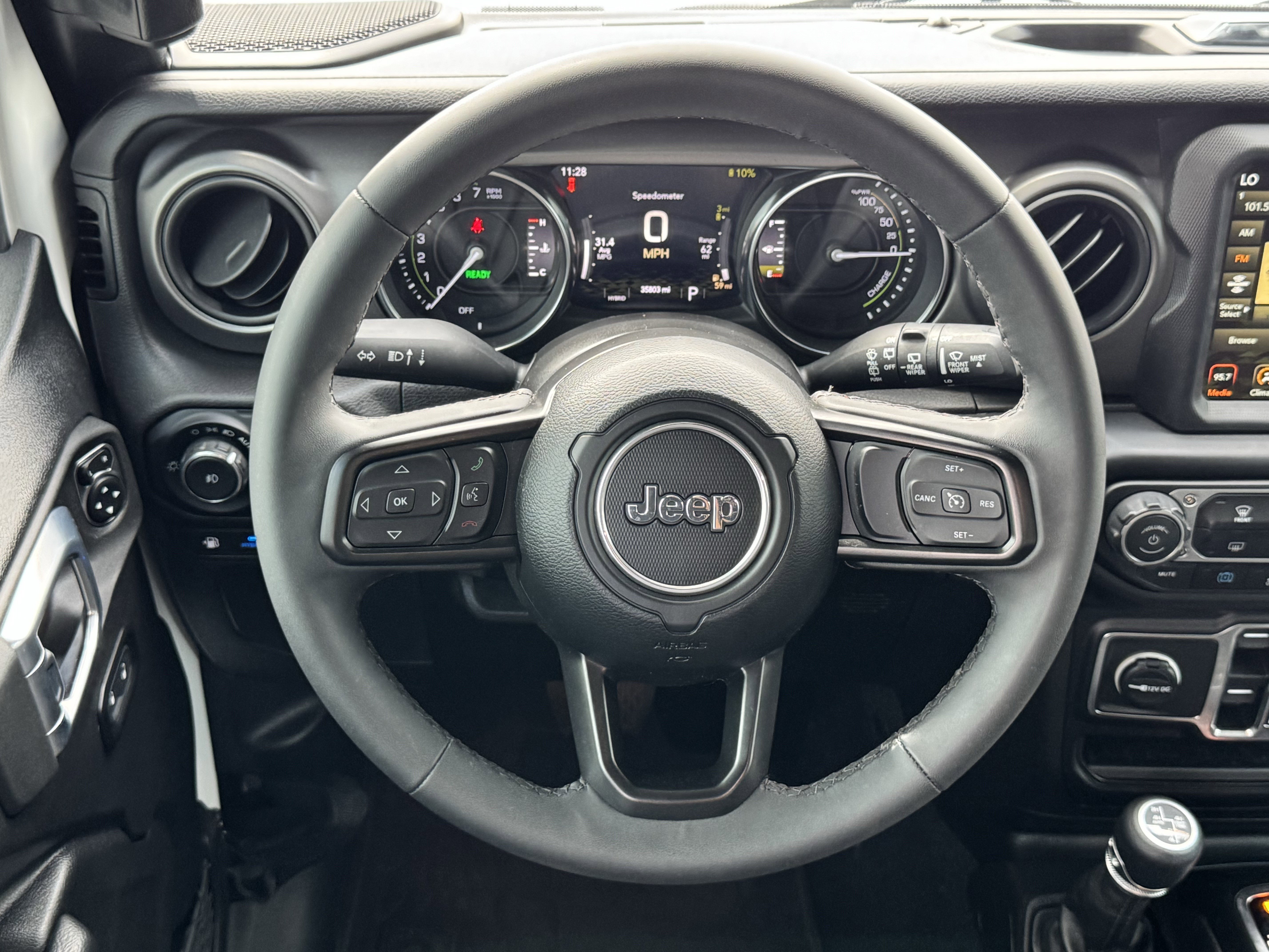 Used 2023 Jeep Wrangler Unlimited w/ Sun & Screen Package image 17