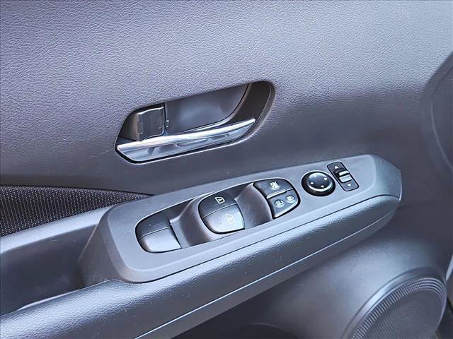 Certified 2022 Nissan Kicks SV FWD image 10