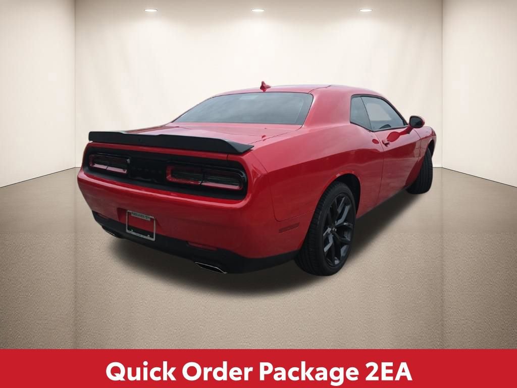 Used 2022 Dodge Challenger SXT w/ Plus Package image 4