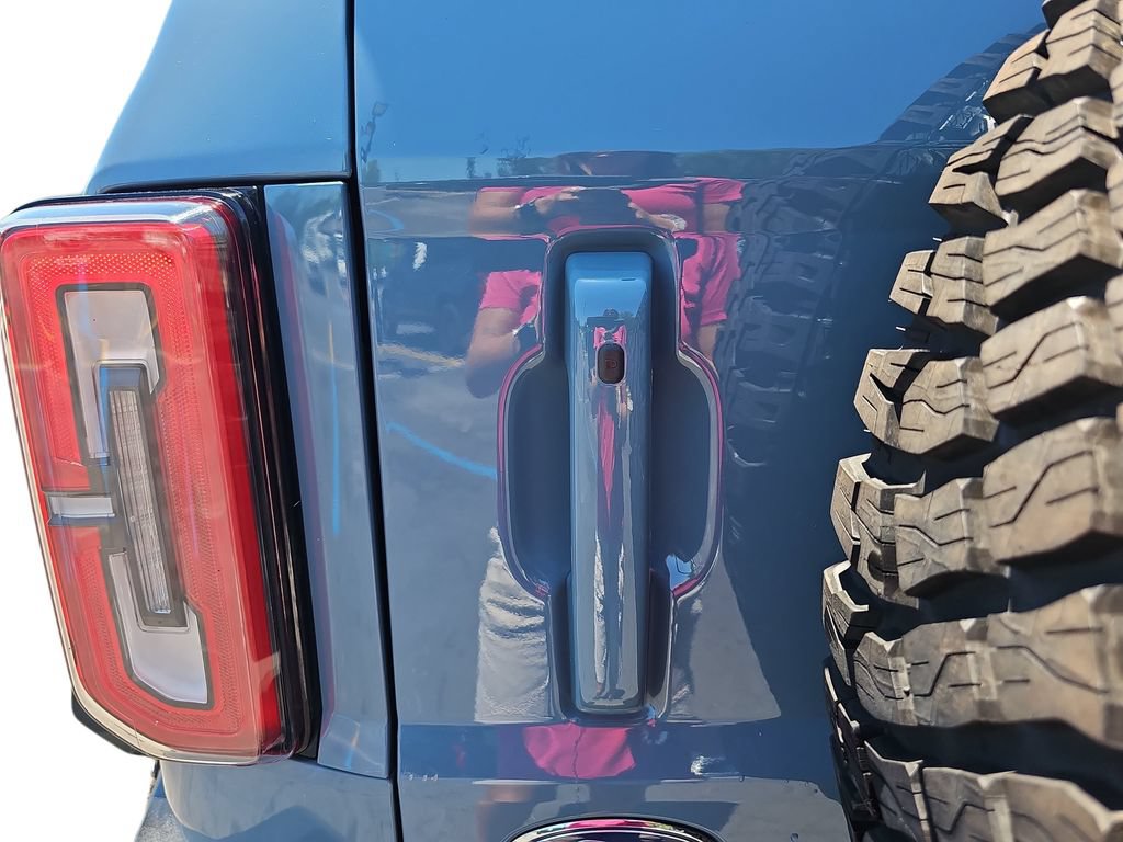 Used 2021 Ford Bronco First Edition AWD/4WD image 34