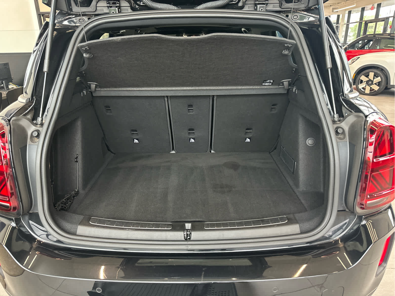Certified 2024 MINI Cooper Countryman S w/ Storage Package AWD/4WD image 10