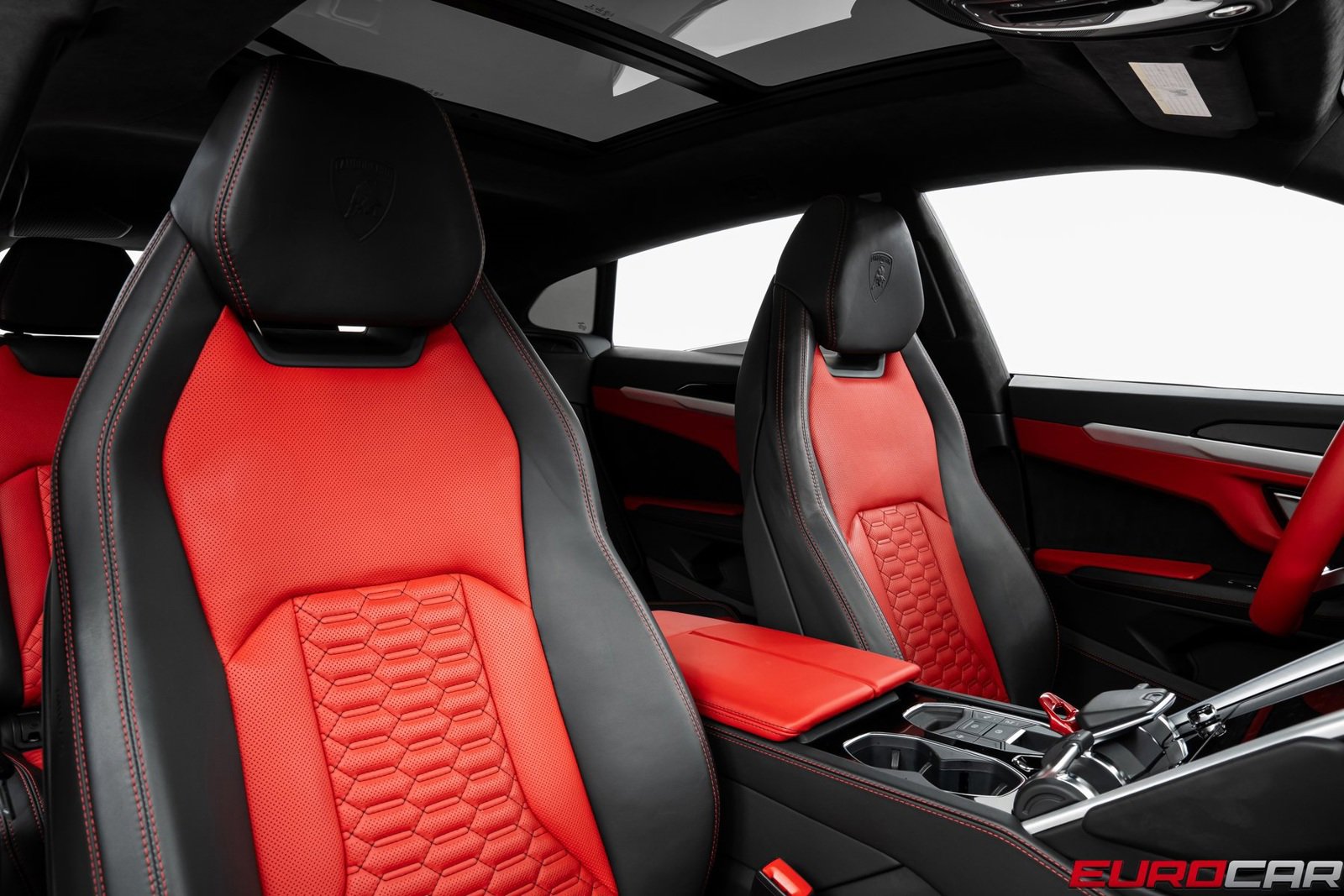 Used 2022 Lamborghini Urus image 39