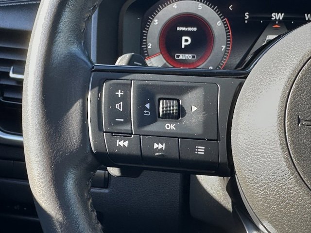 Certified 2022 Nissan Rogue Platinum w/ Head-Up Display Package image 38