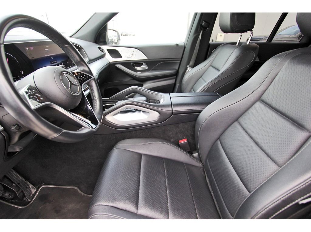 Used 2024 Mercedes-Benz GLE 450e 4MATIC image 6