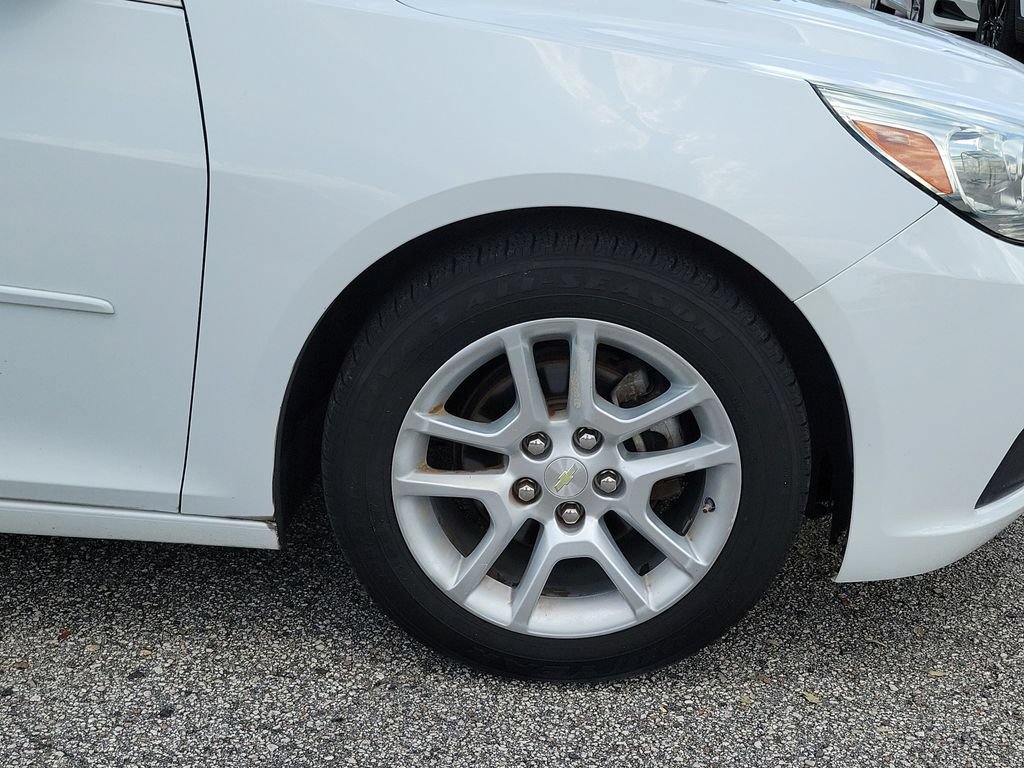 Used 2015 Chevrolet Malibu LT w/ Power Convenience Package FWD image 6