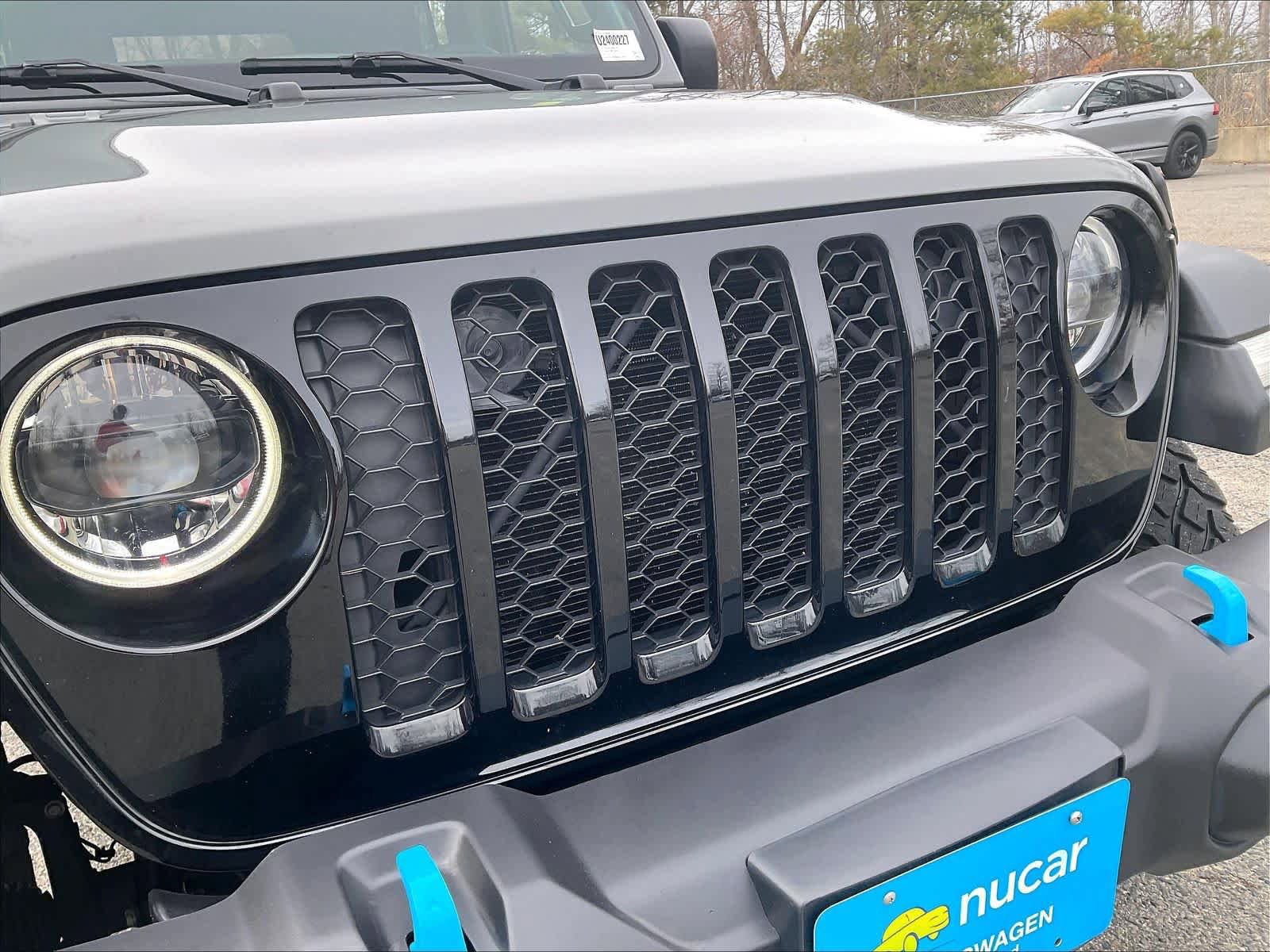 Used 2023 Jeep Wrangler Unlimited AWD/4WD image 29