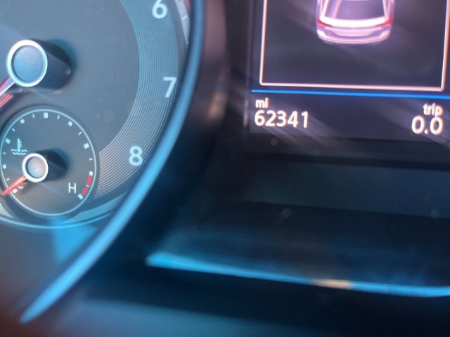 Used 2021 Volkswagen Atlas Cross Sport SE image 17