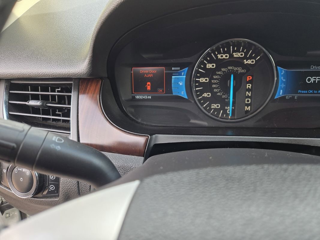 Used 2011 Ford Edge Limited w/ 301A Rapid Spec Order Code image 16