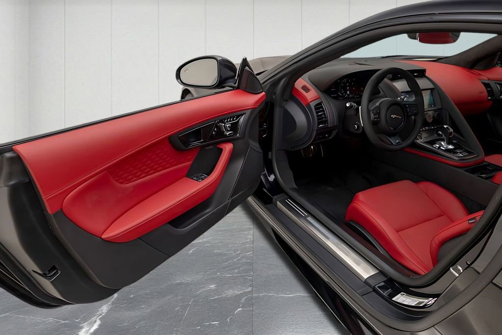 Used 2024 Jaguar F-TYPE R AWD/4WD image 17
