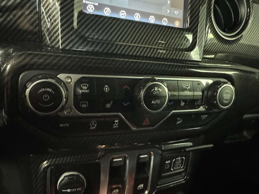 Used 2021 Jeep Wrangler Sport AWD/4WD image 24