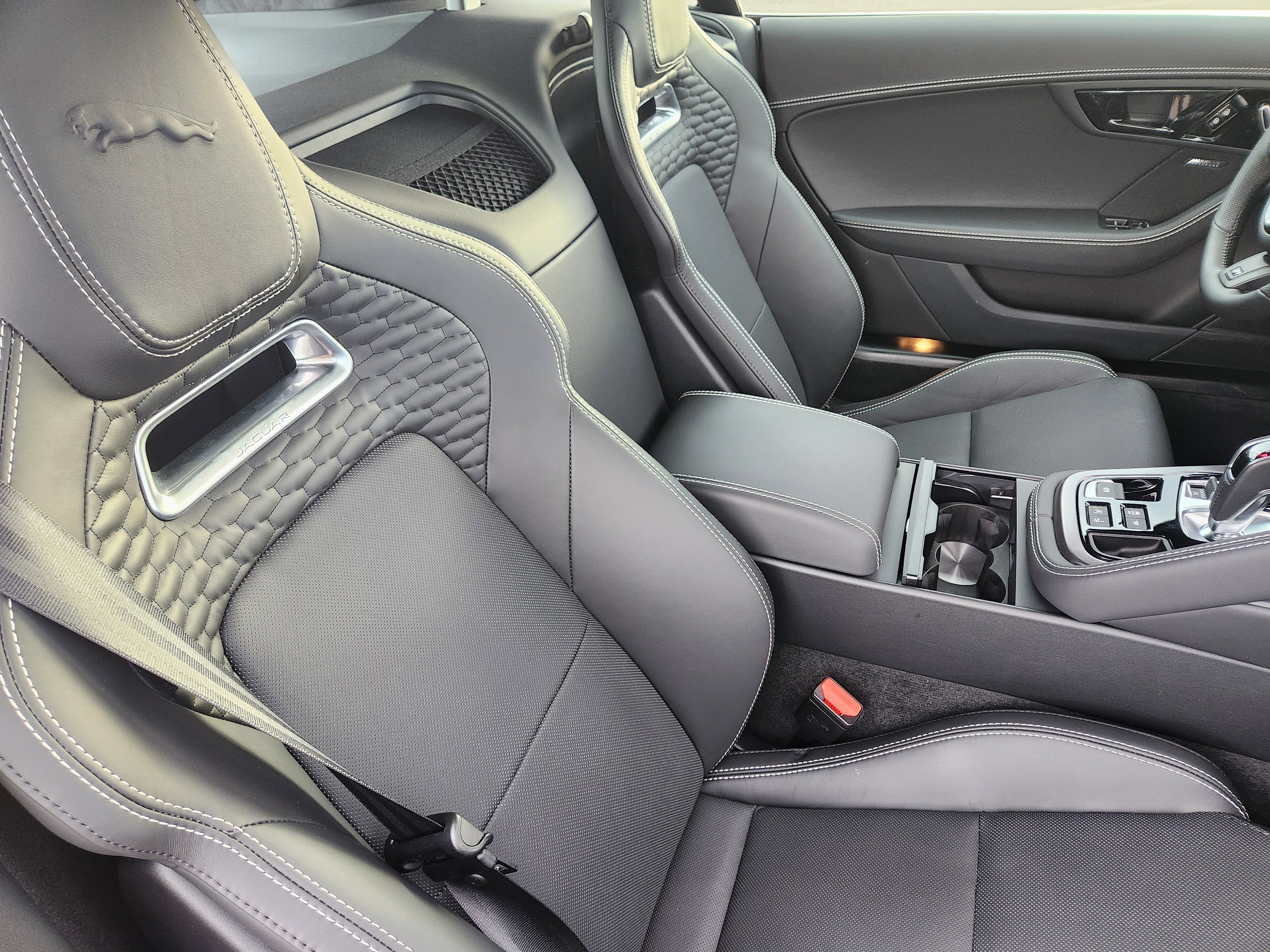 New 2024 Jaguar F-TYPE R image 20