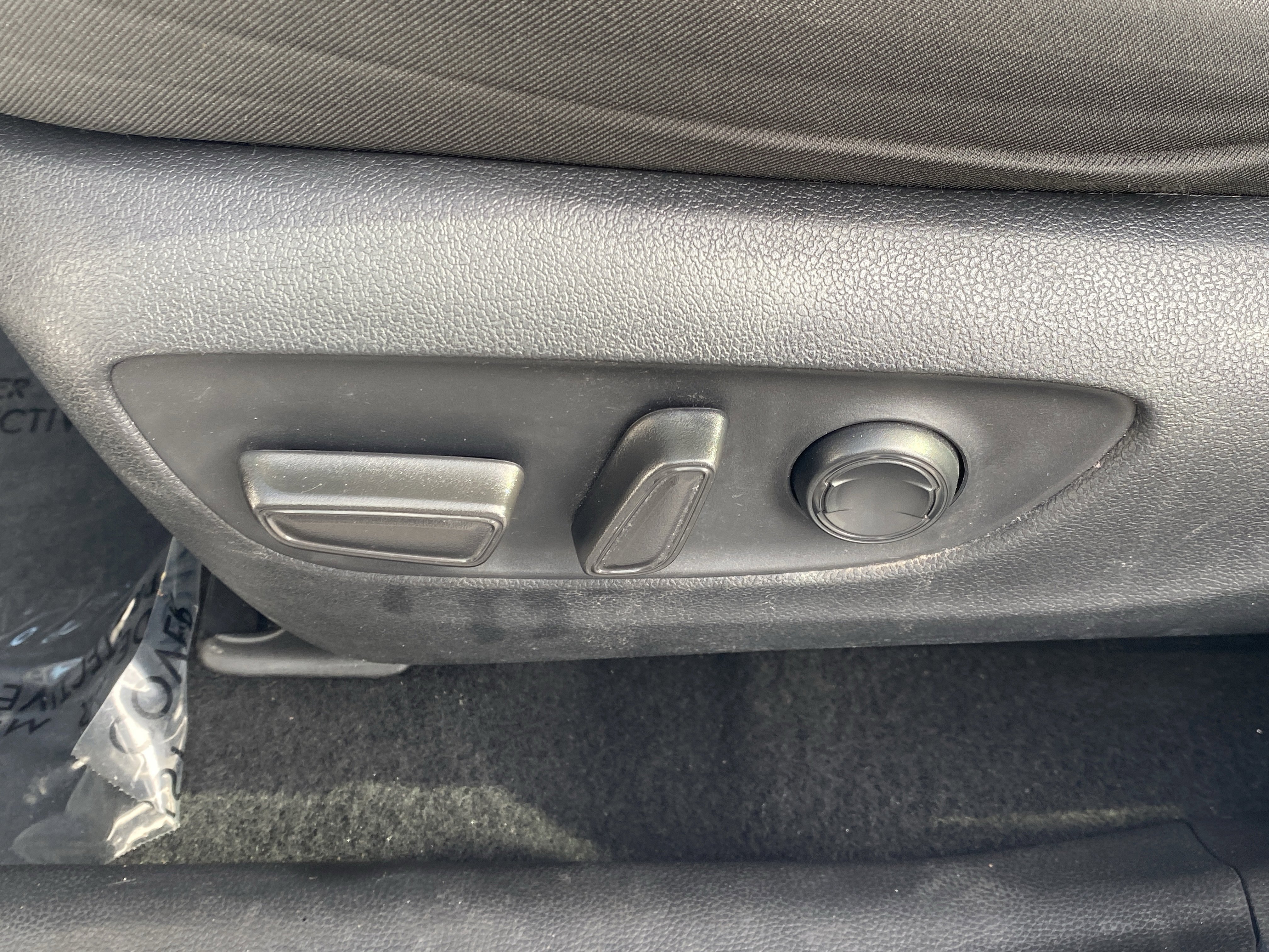 Used 2024 Toyota RAV4 XLE image 16