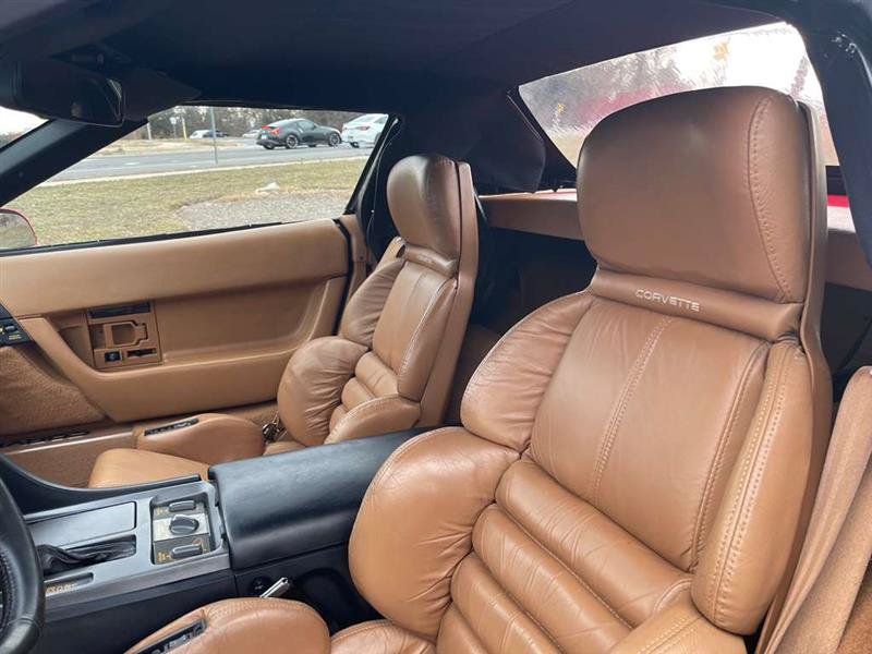 Used 1990 Chevrolet Corvette Convertible RWD image 48