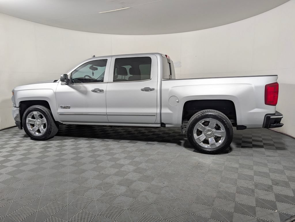 Used 2018 Chevrolet Silverado 1500 LTZ w/ Texas Edition RWD image 4