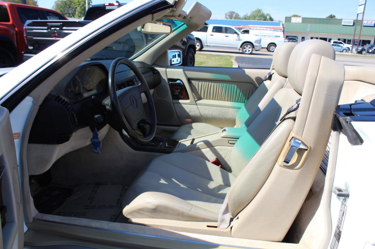 Used 1995 Mercedes-Benz SL 320 image 9