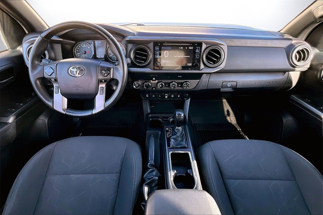 Used 2019 Toyota Tacoma TRD Off-Road w/ Technology Package image 14