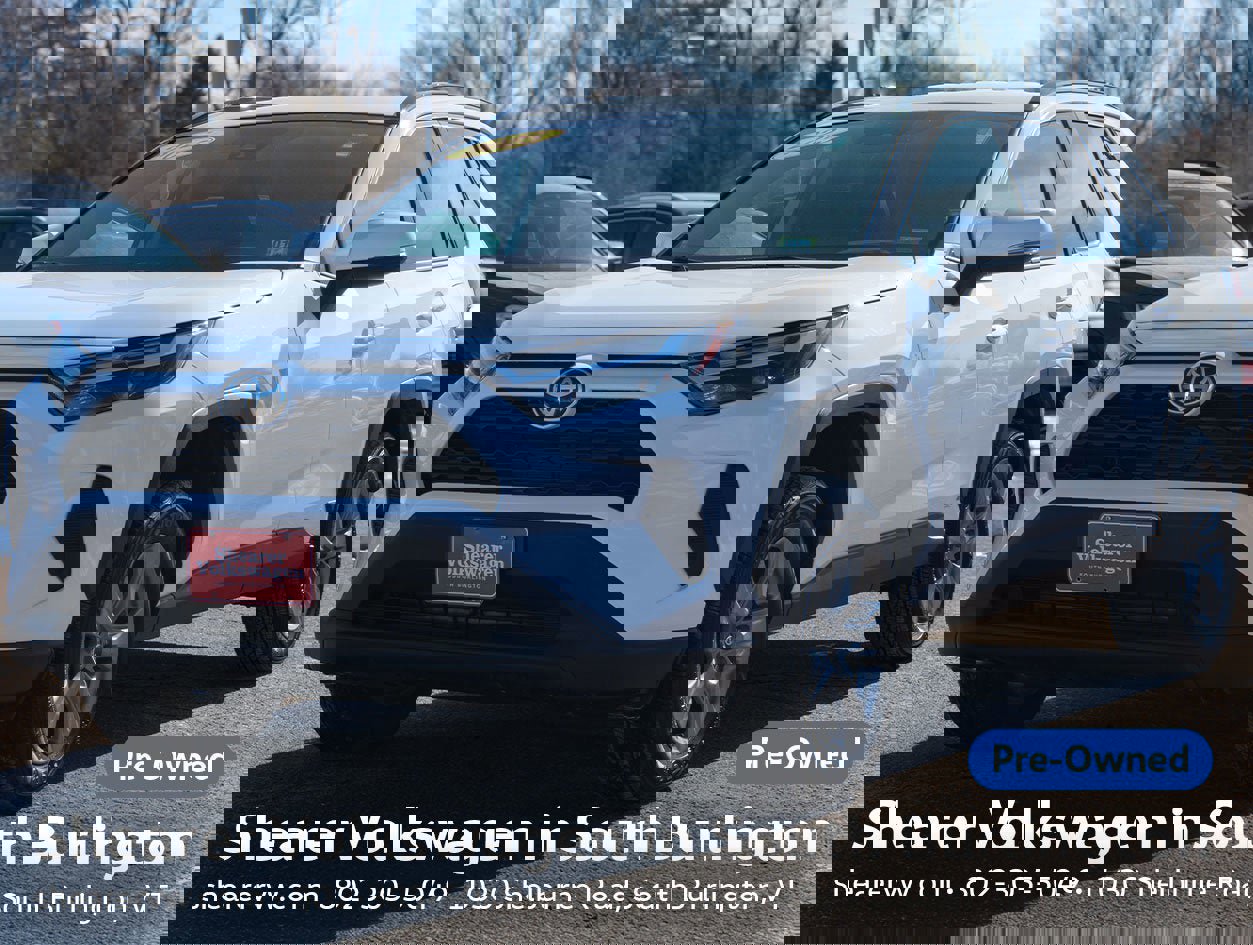 Used 2025 Toyota RAV4 XLE w/ Weather Package image 1