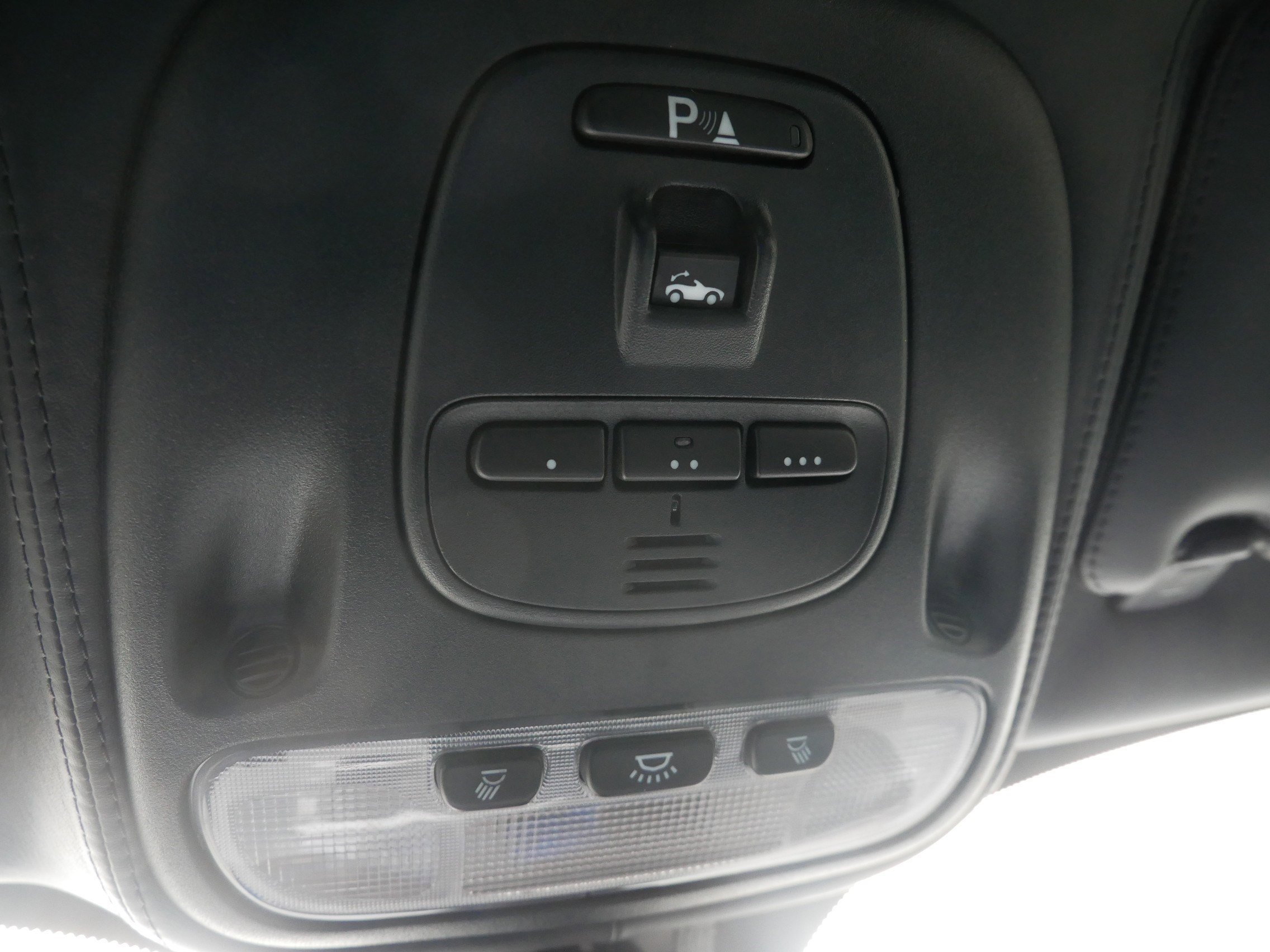 Used 2013 Jaguar XKR R image 29