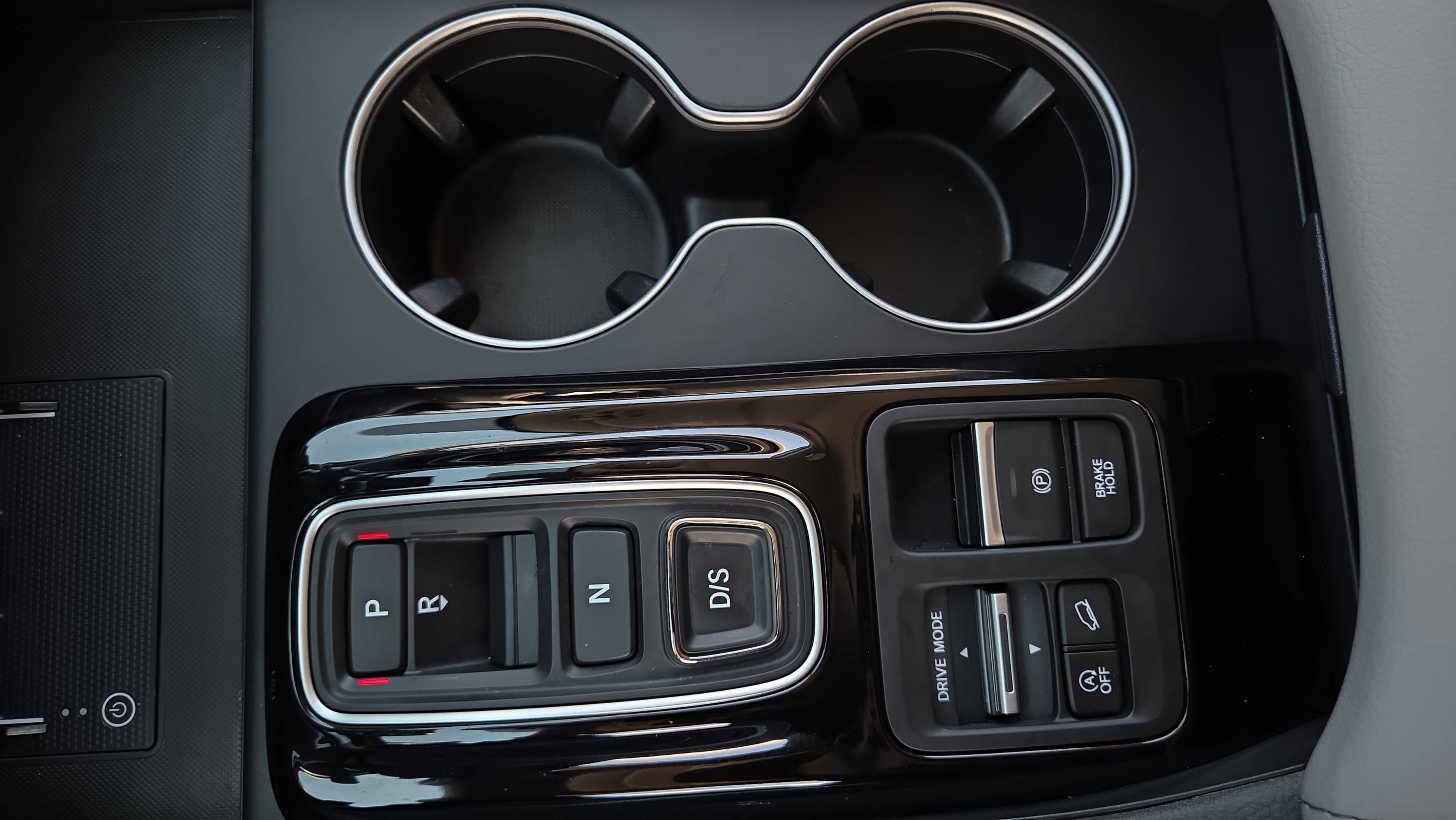 Used 2025 Honda Pilot Touring image 34