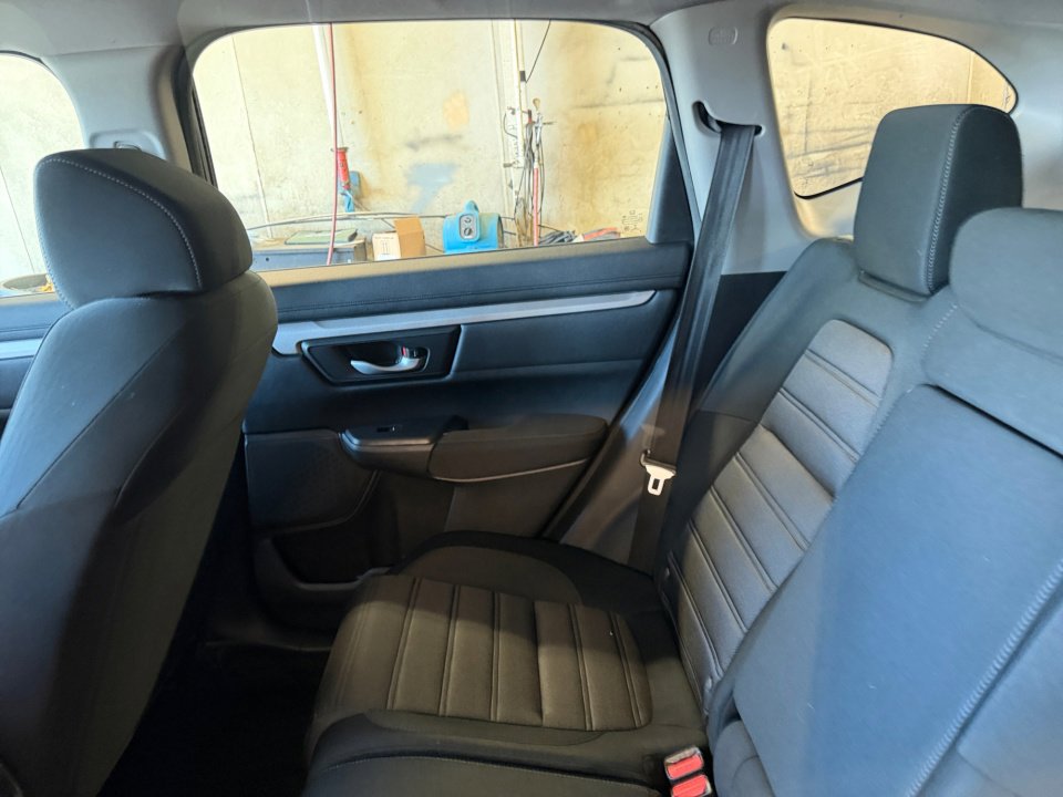 Used 2018 Honda CR-V LX image 33