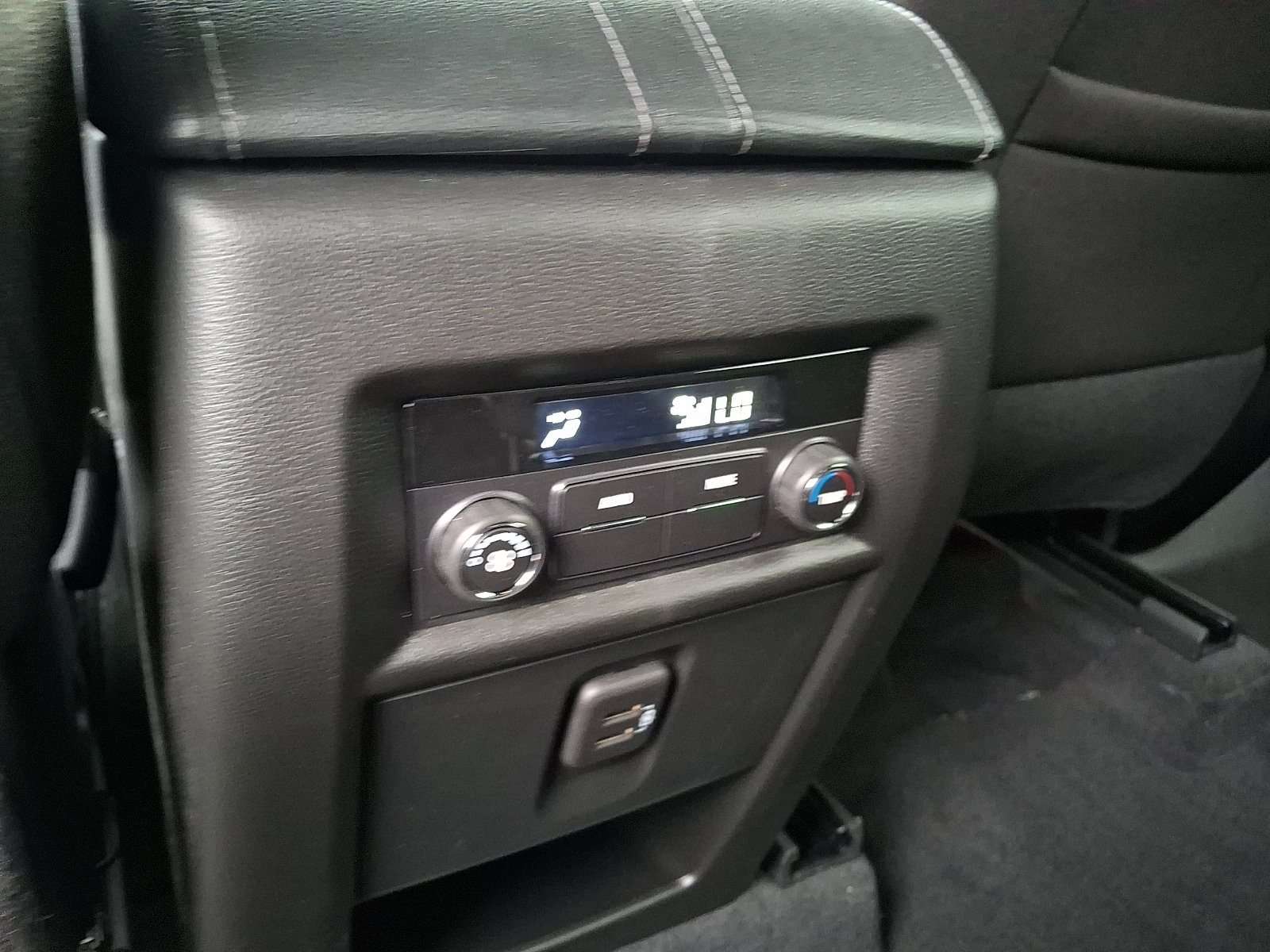 Used 2024 Chevrolet Traverse LT w/ Midnight/Sport Edition AWD/4WD image 11