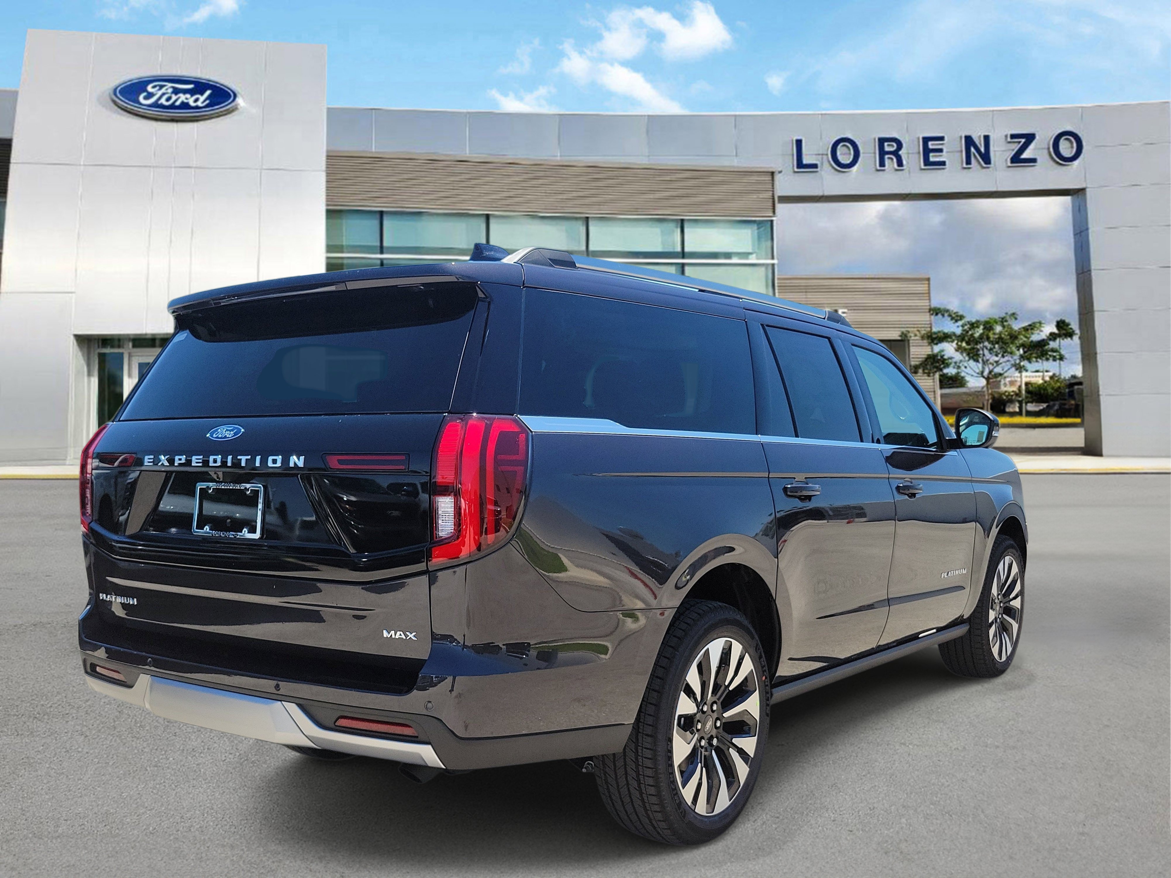 New 2026 Ford Expedition Max Platinum w/ Driver's Package AWD/4WD image 4