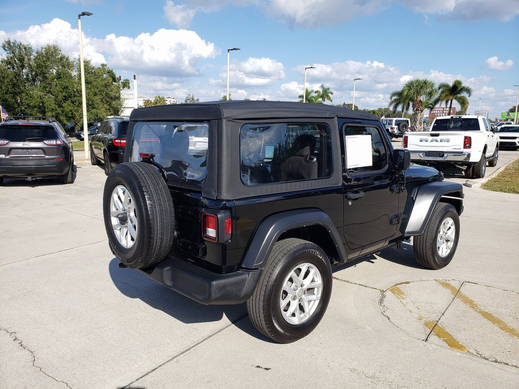 Used 2023 Jeep Wrangler Sport S image 5