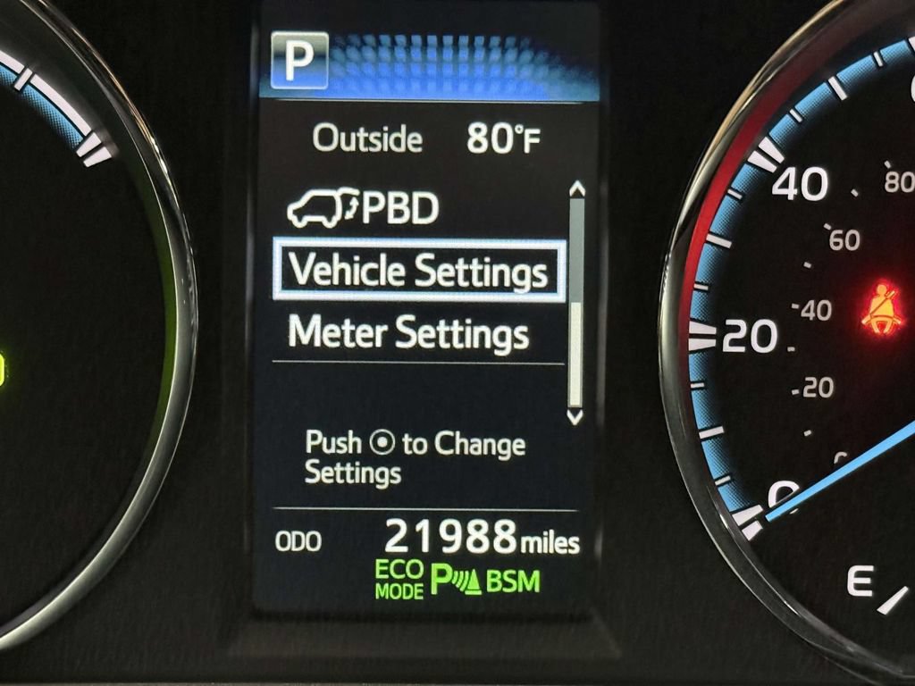 Used 2017 Toyota RAV4 Limited w/ Advanced Technology Package AWD/4WD image 5