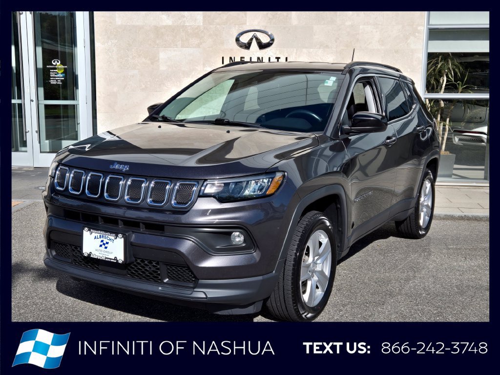 Used 2022 Jeep Compass Latitude w/ Convenience Group AWD/4WD image 1