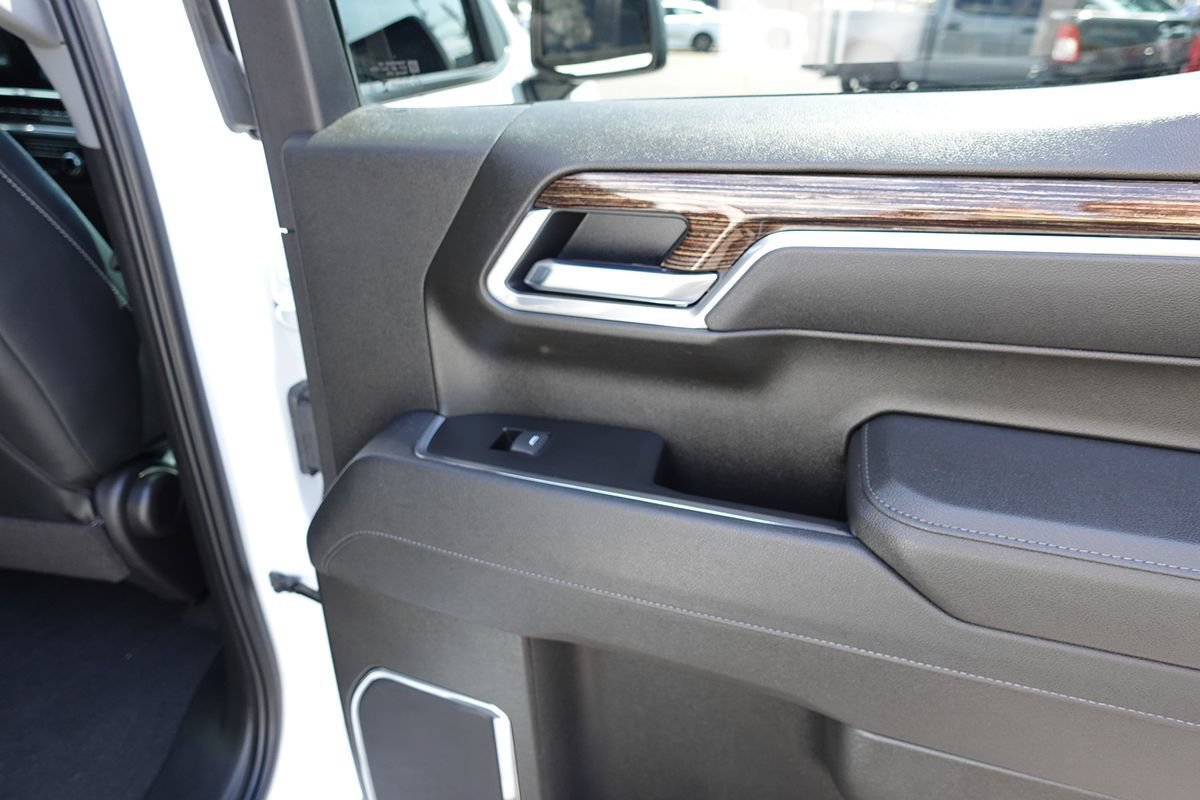 Used 2025 GMC Sierra 1500 Elevation AWD/4WD image 32