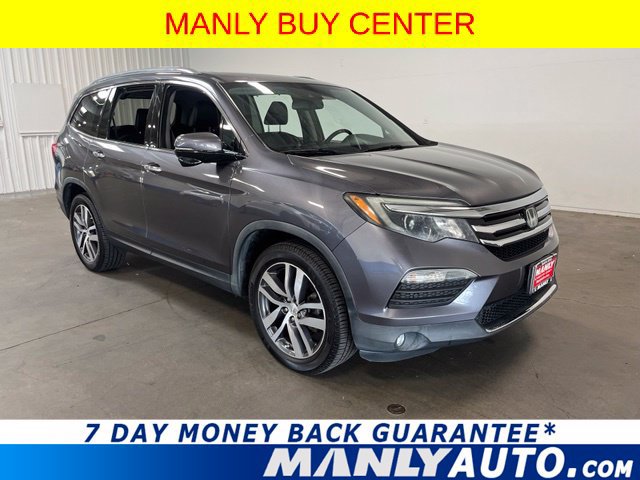 Used 2017 Honda Pilot Touring image 1