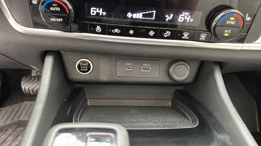 Used 2023 Nissan Rogue SV w/ SV Premium B Package AWD/4WD image 20