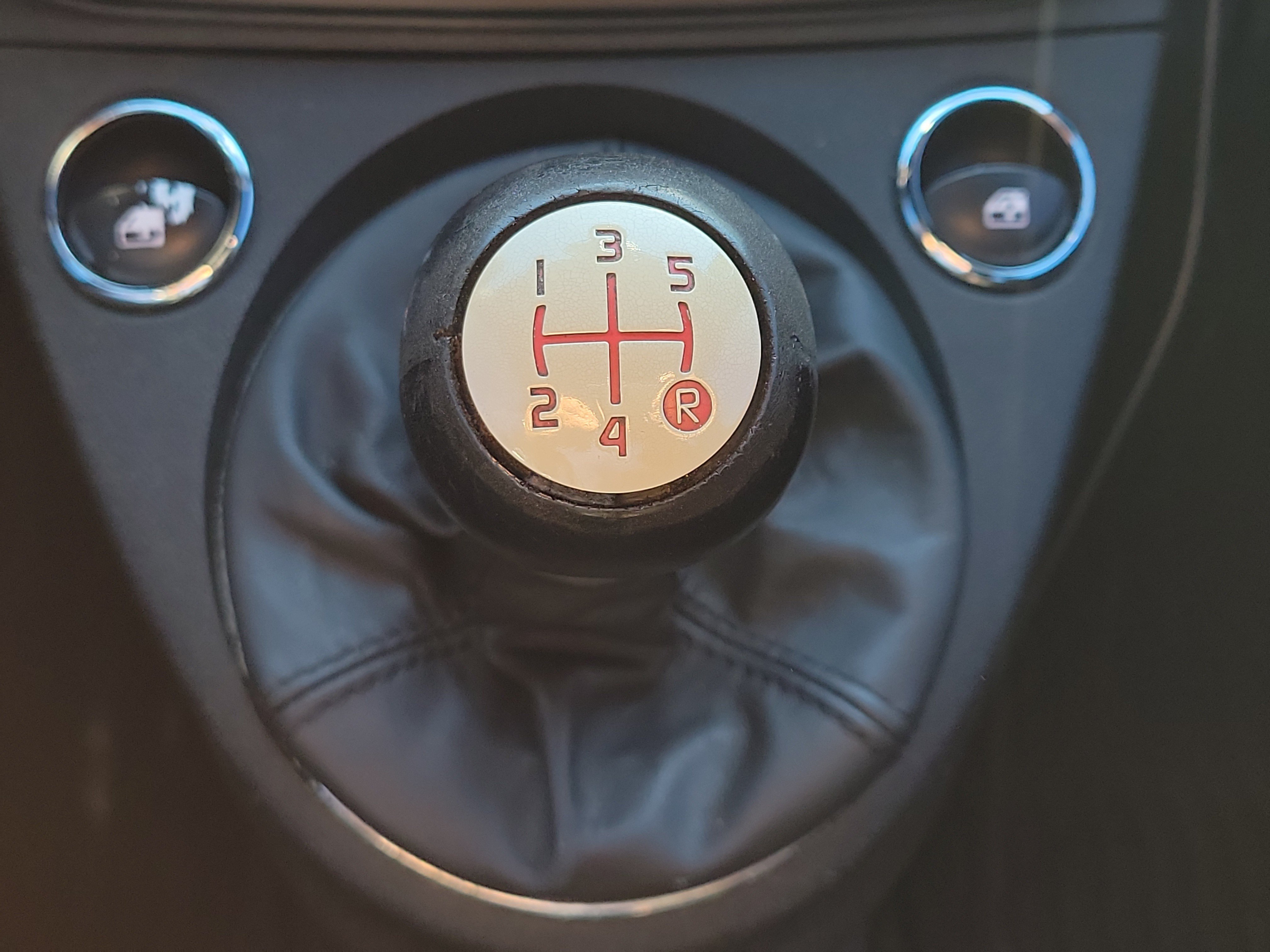 Used 2016 FIAT 500 Abarth w/ Mopar Scorpion Package FWD image 15