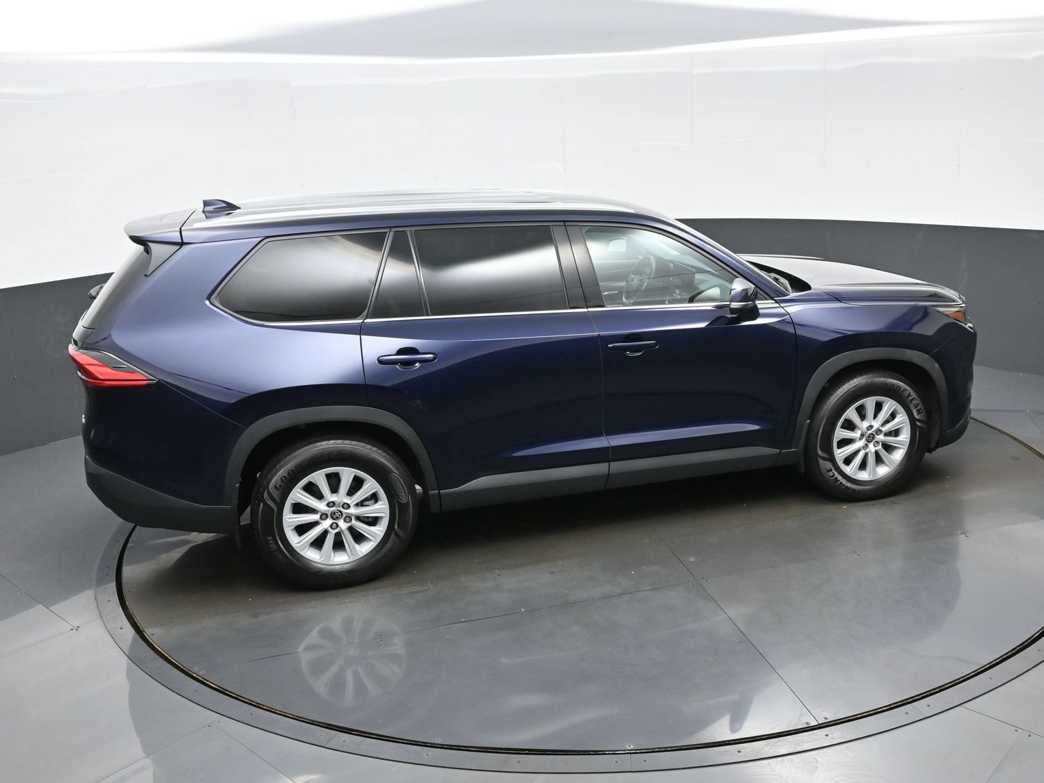 Used 2024 Toyota Grand Highlander AWD image 42