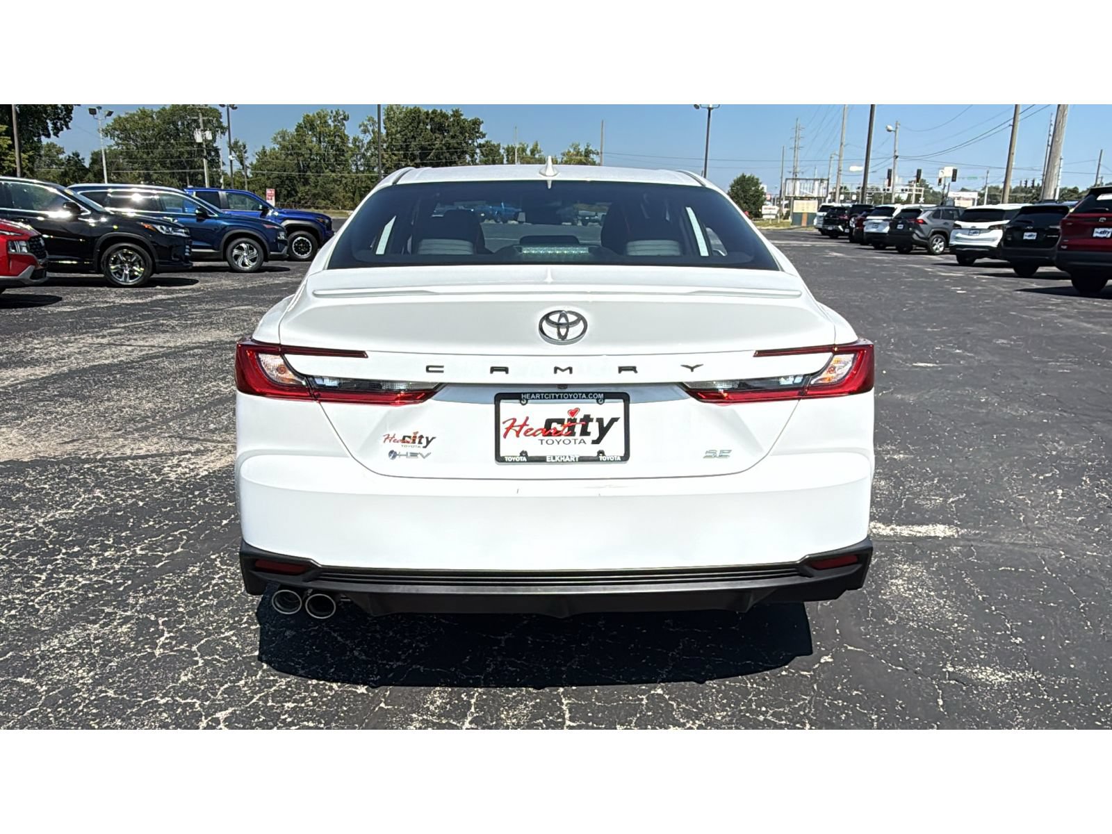 Certified 2025 Toyota Camry SE FWD image 6