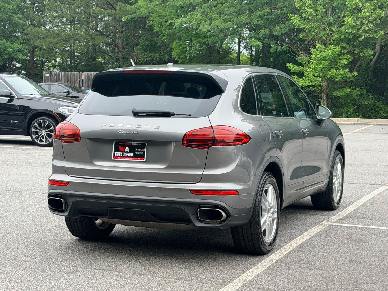 Used 2016 Porsche Cayenne AWD/4WD image 4