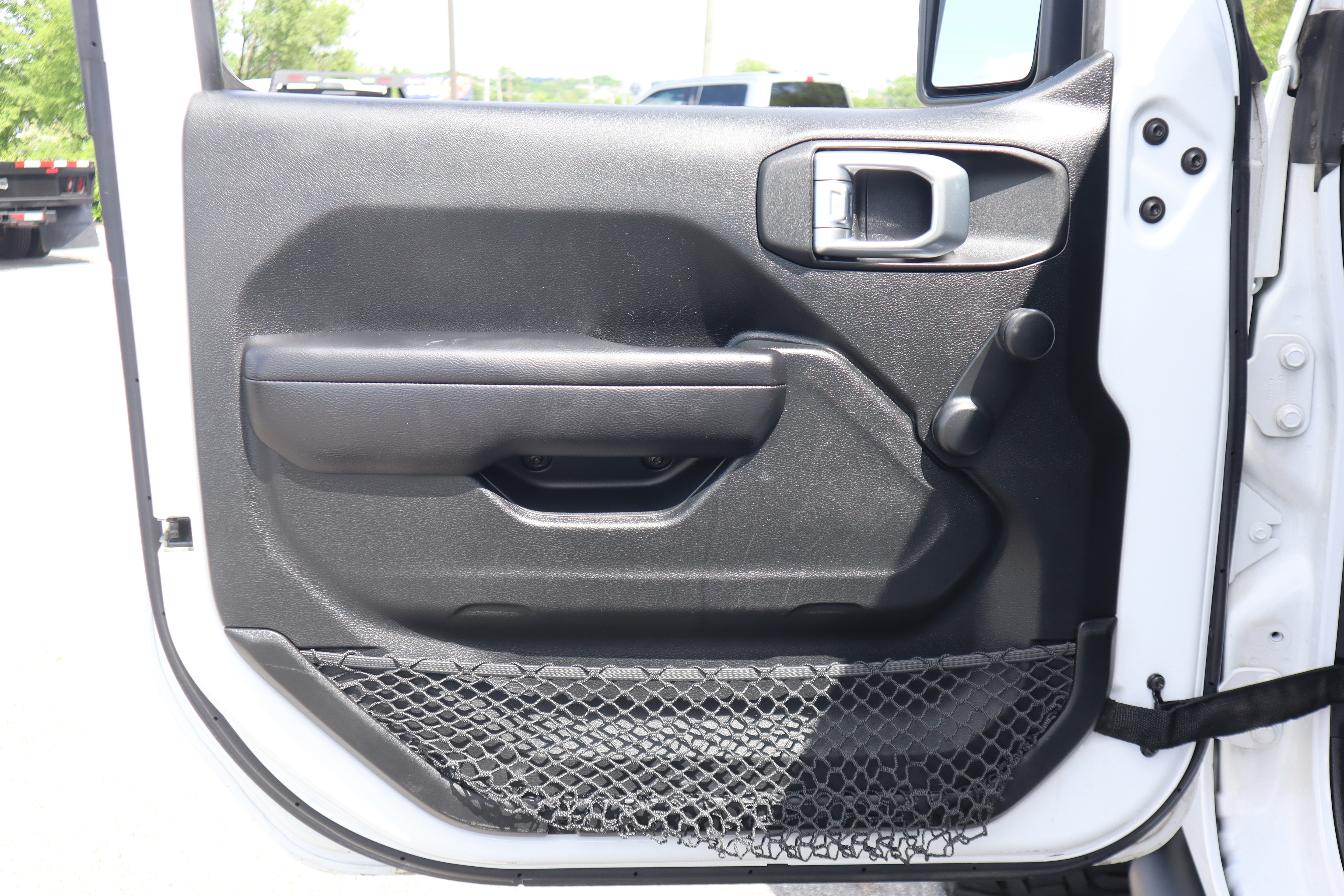 Used 2018 Jeep Wrangler Unlimited Sport AWD/4WD image 22