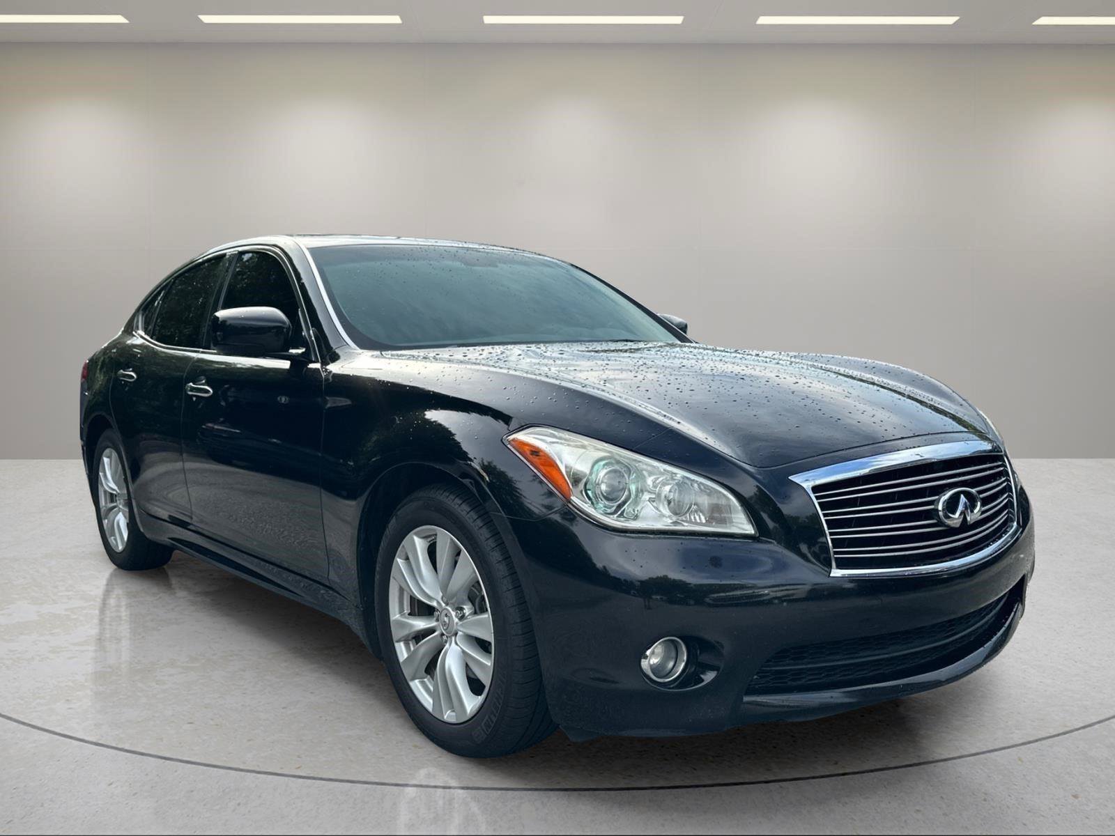 Used 2011 INFINITI M37 w/ Premium Pkg RWD image 7