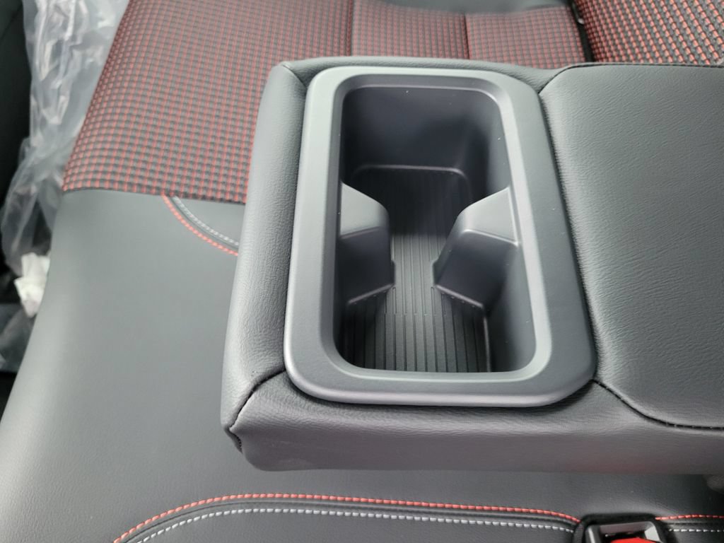 New 2026 Nissan Kicks SR w/ Cold Weather Package AWD/4WD image 32