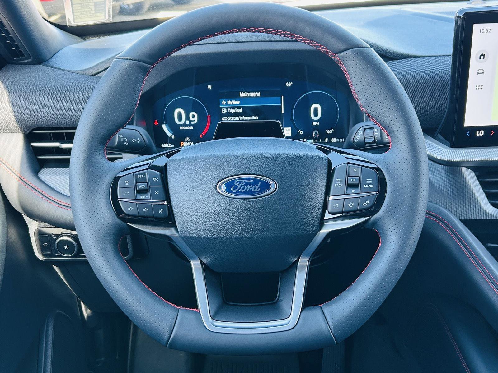 Used 2025 Ford Explorer ST-Line w/ Premium Package image 21