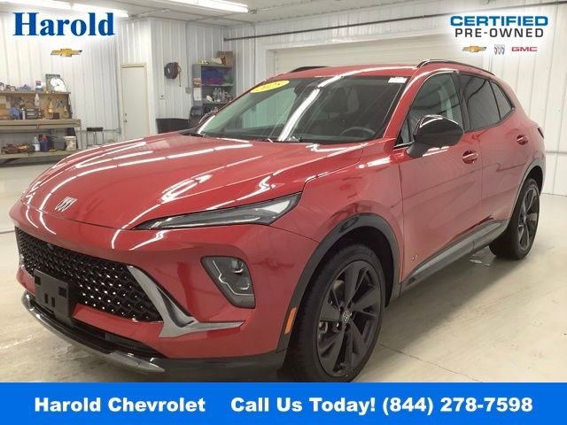 Certified 2025 Buick Envision Sport Touring image 3