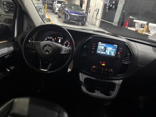 Used 2023 Mercedes-Benz Metris image 32