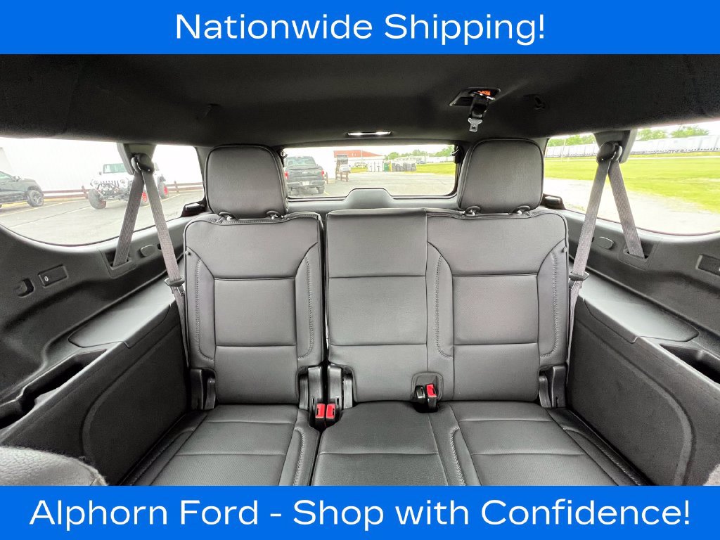 Used 2023 GMC Yukon XL Denali w/ Advanced Technology Package AWD/4WD image 36