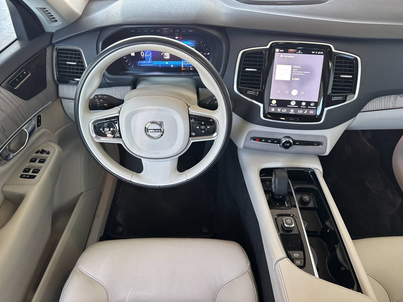 Certified 2024 Volvo XC90 T8 Plus w/ Protection Package Premier AWD/4WD image 16