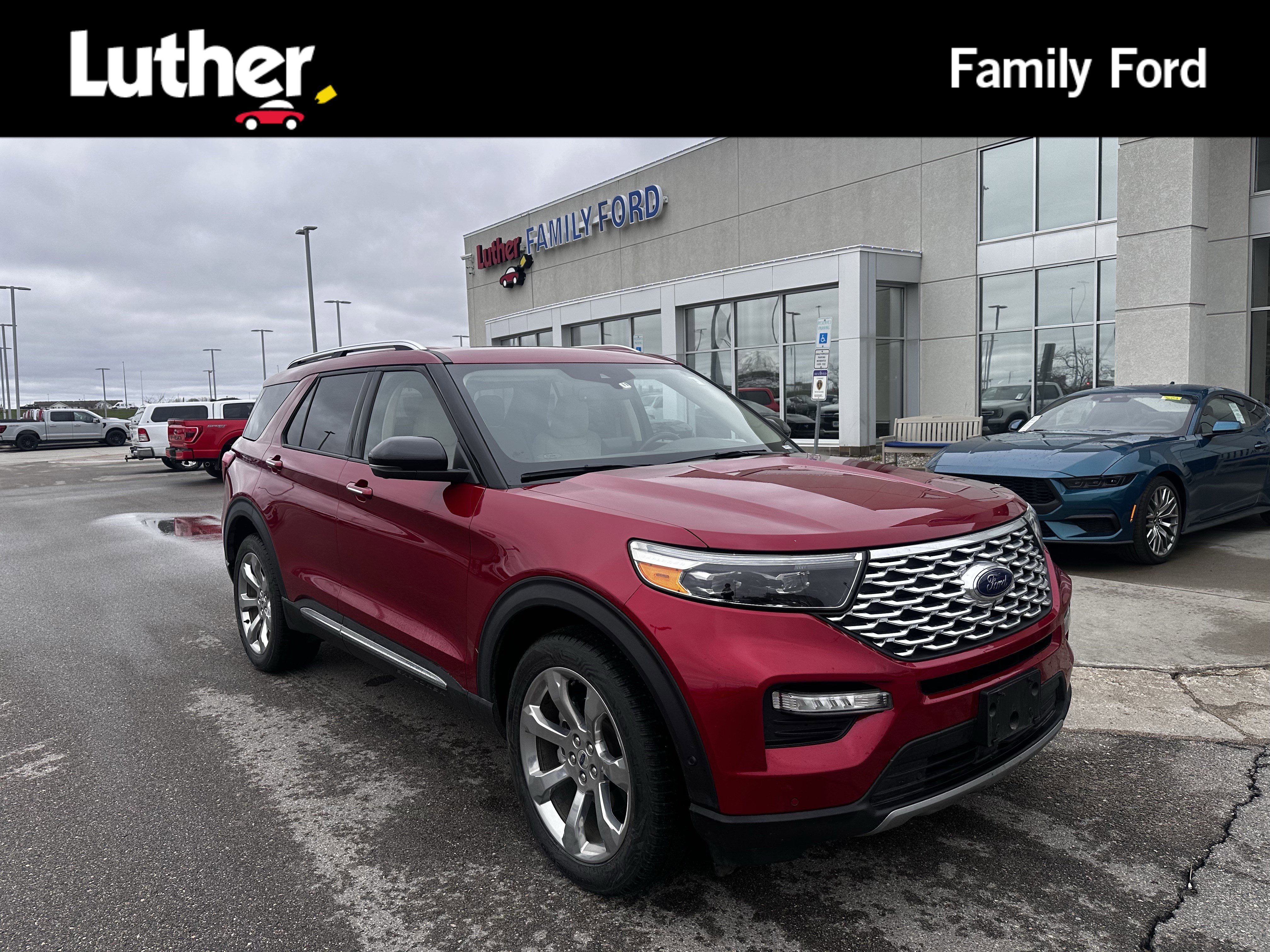 Used 2020 Ford Explorer Platinum w/ Premium Technology Package AWD/4WD image 1
