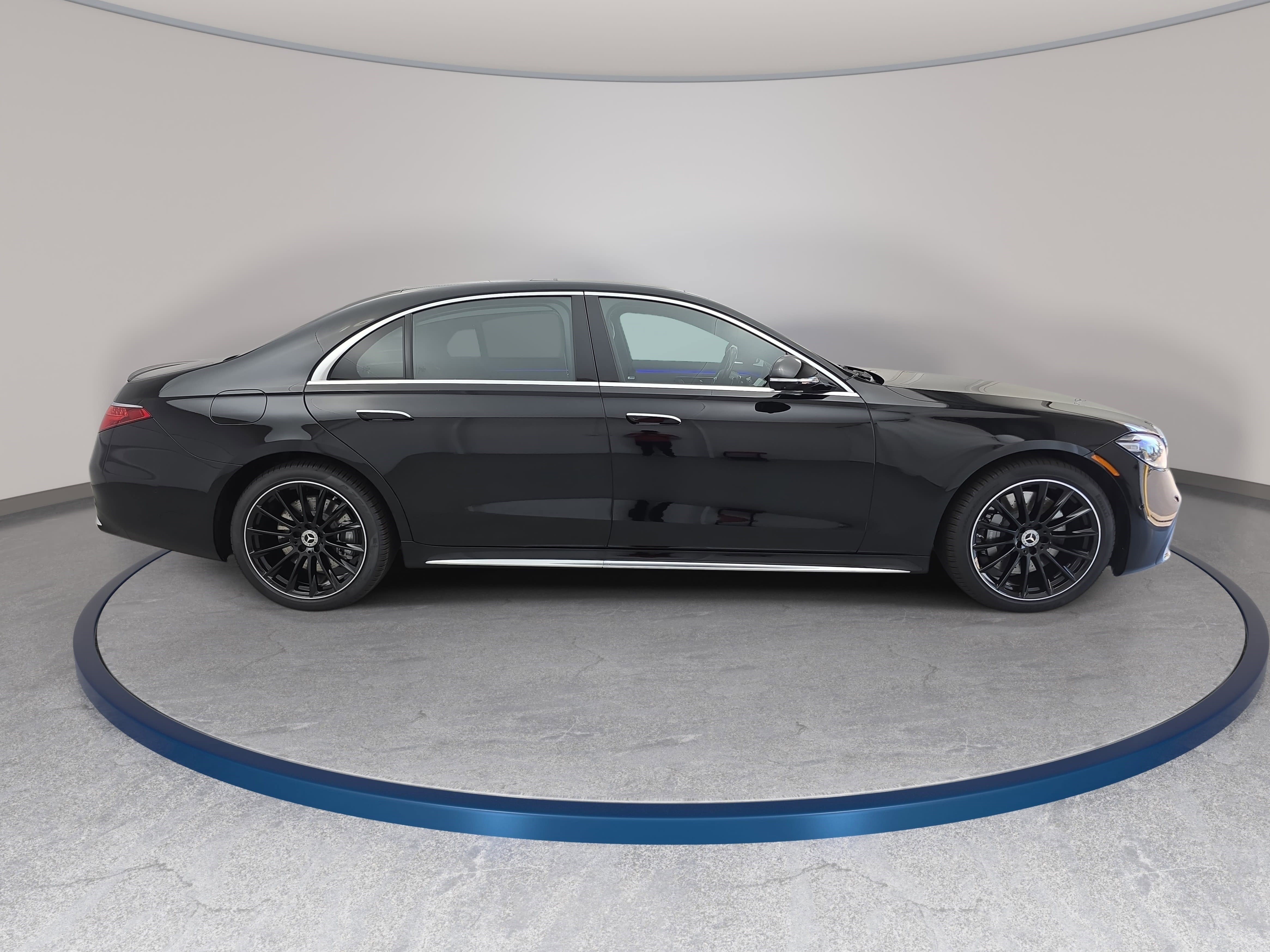 New 2026 Mercedes-Benz S 580 4MATIC Sedan image 4