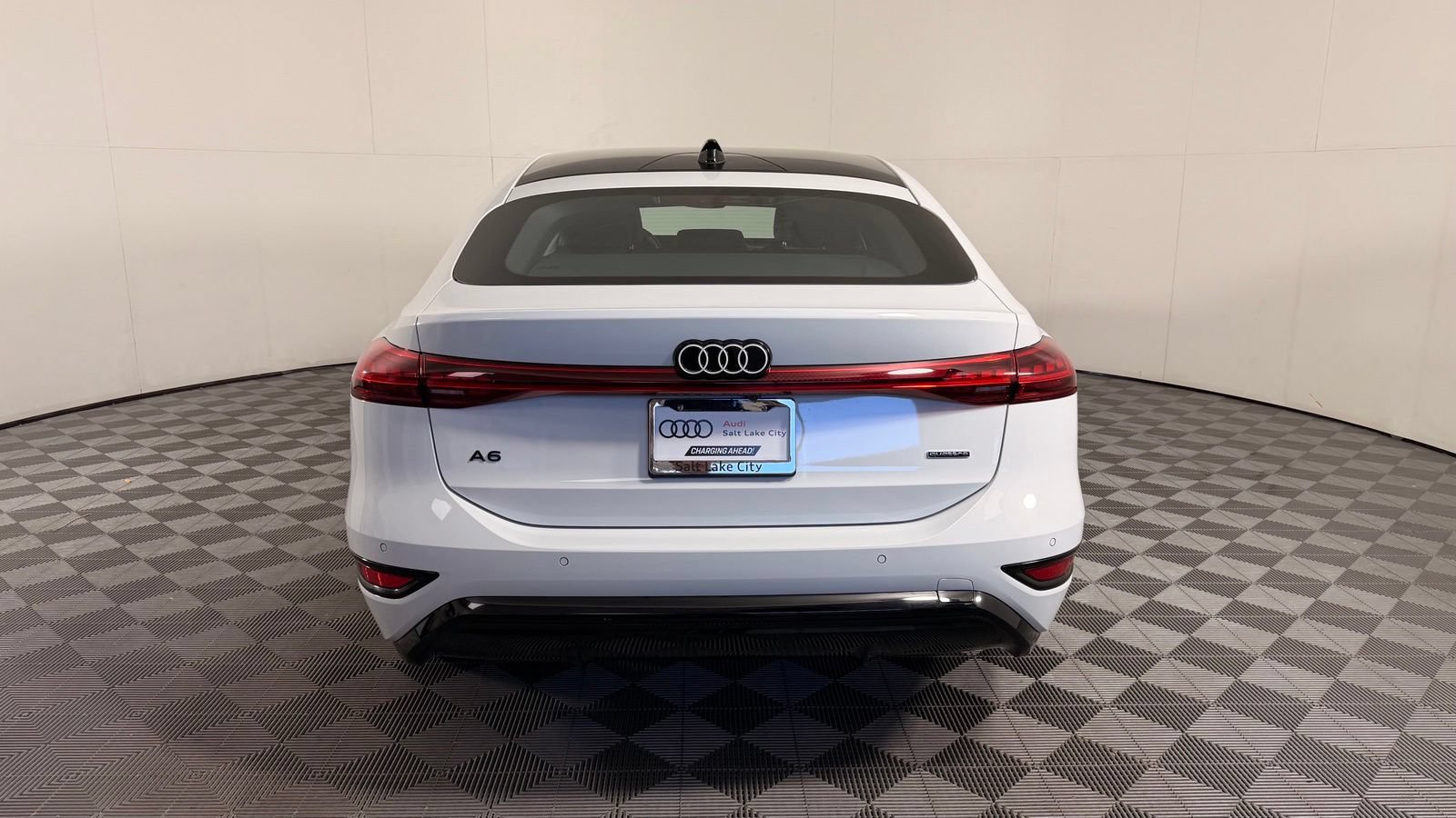 Used 2025 Audi A6 e-tron Premium Plus w/ Premium Plus AWD/4WD image 8