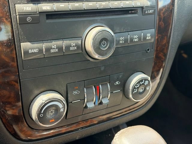 Used 2012 Chevrolet Impala LT w/ LT Sunroof Package FWD image 11