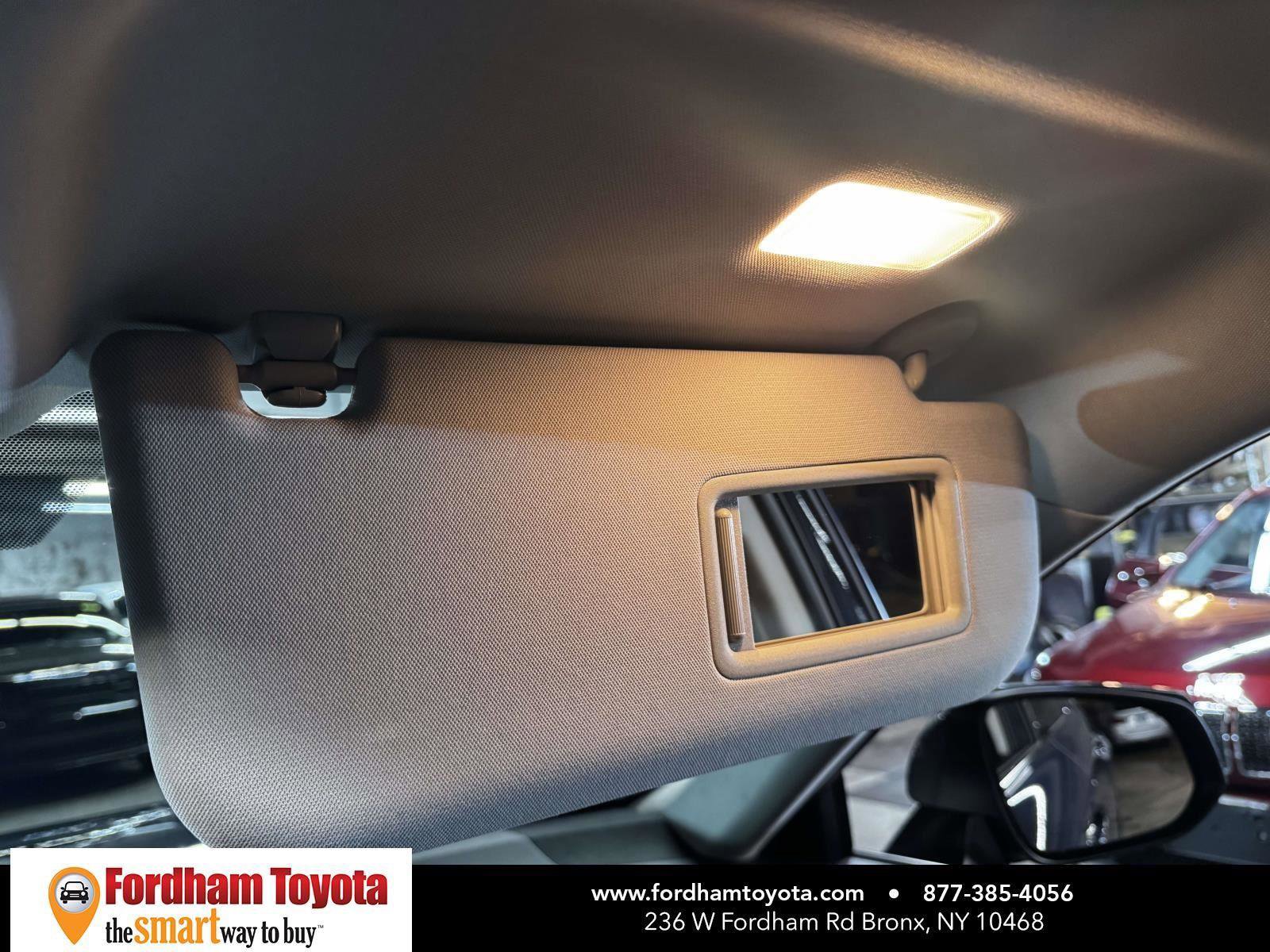 Used 2026 Toyota Grand Highlander AWD image 29